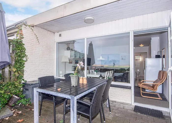 בית נופש 4 Person In Romo